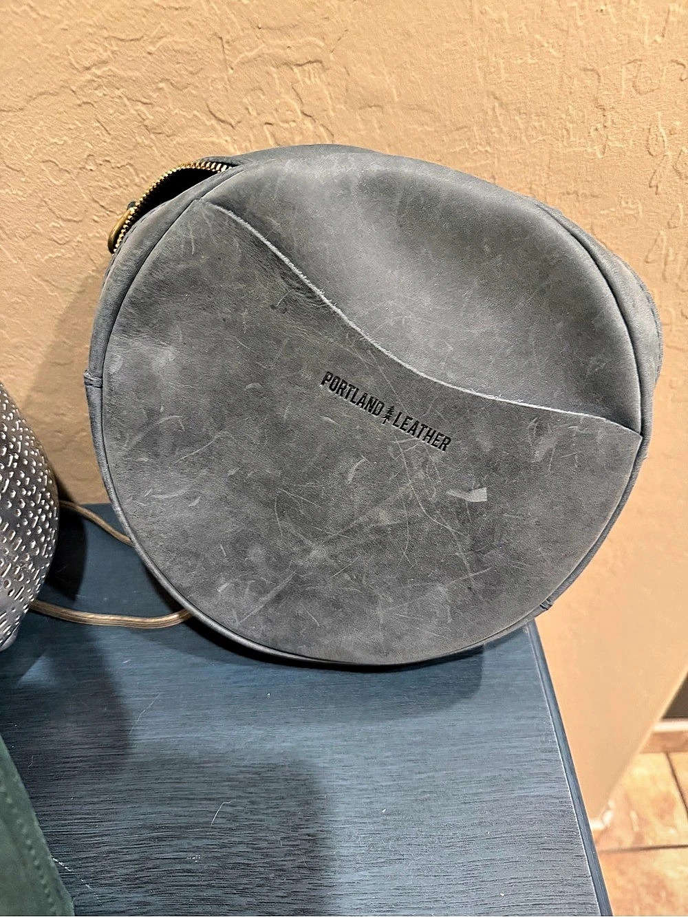 Portland Leather Goods Circle Crossbody Bag Gray